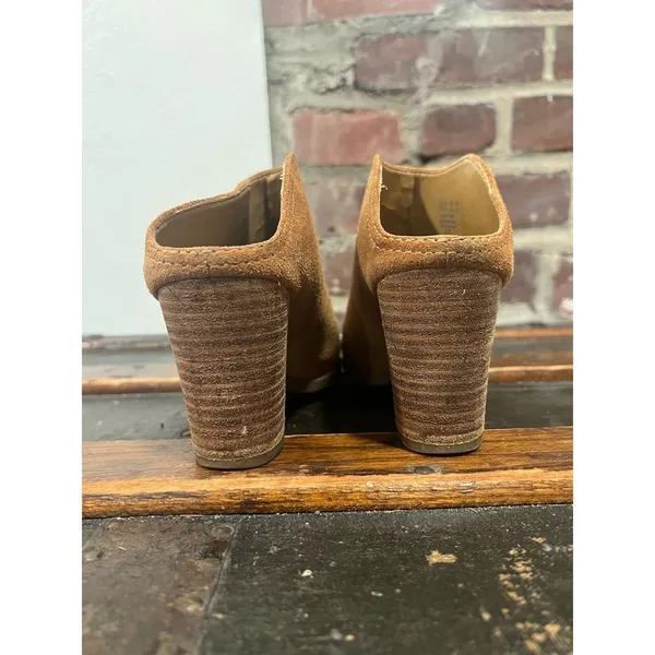 Franco Sarto Denzel Suede Stack Heeled Mules SIZE 7.5 - Image 4