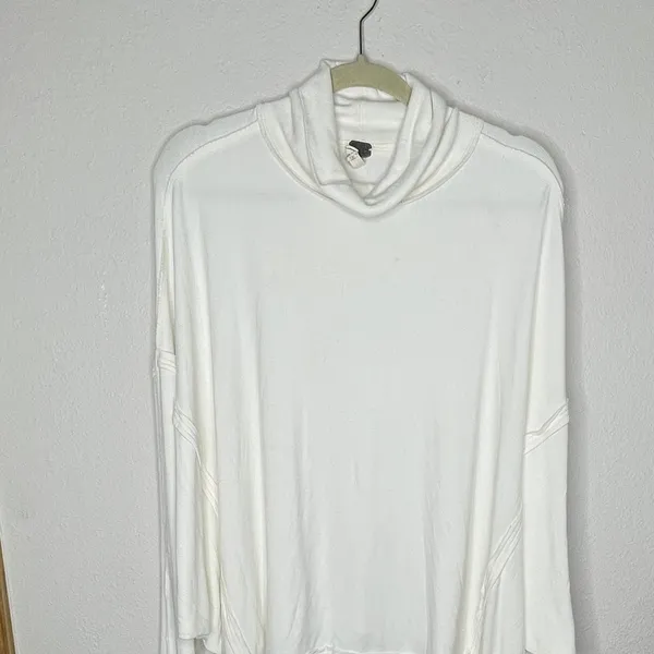 We The Free Batwing Top - Image 8