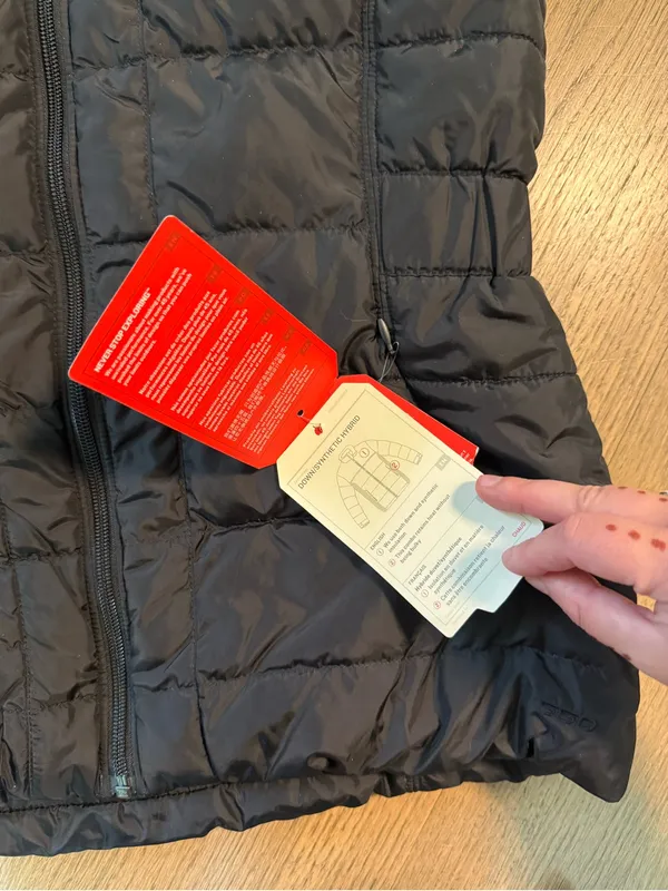 The North Face Black Gotham Puffer Vest  
Size Medium - Image 4