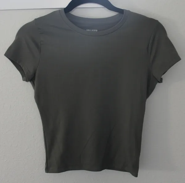 Hollister Seamless Fabric Crew Baby Tee Olive - Image 2