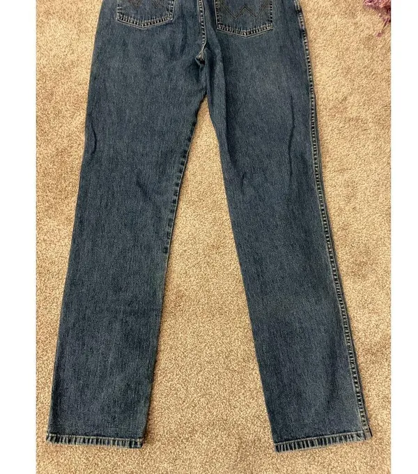 Wrangler Women's Cowboy Cut Classic Western Style Jeans, 5/6x32 - Image 6