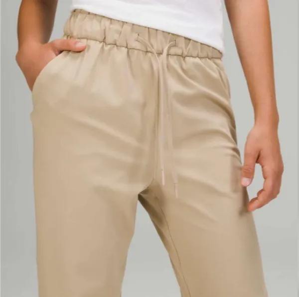 Lululemon 12 Stretch High Rise Crop 23" in Trench Tan - Image 3
