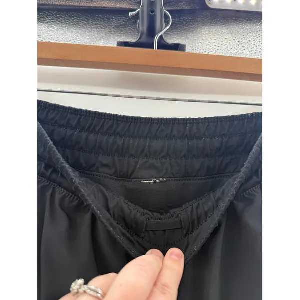 Lululemon Track That Mid Rise Lined Shorts Womens 6 Black‎ 4" Running Pocket - Image 7