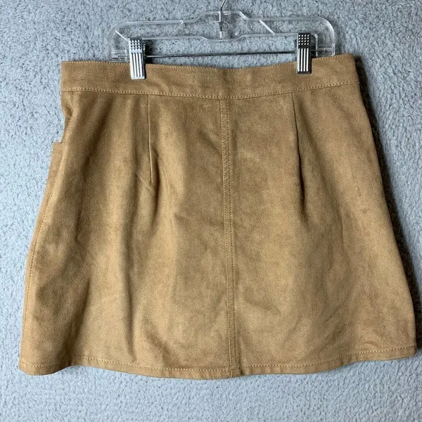 EXPRESS Skirt Womens 2 Faux Suede Mini Exposed Button‎ A Line Light Tan Beige - Image 2