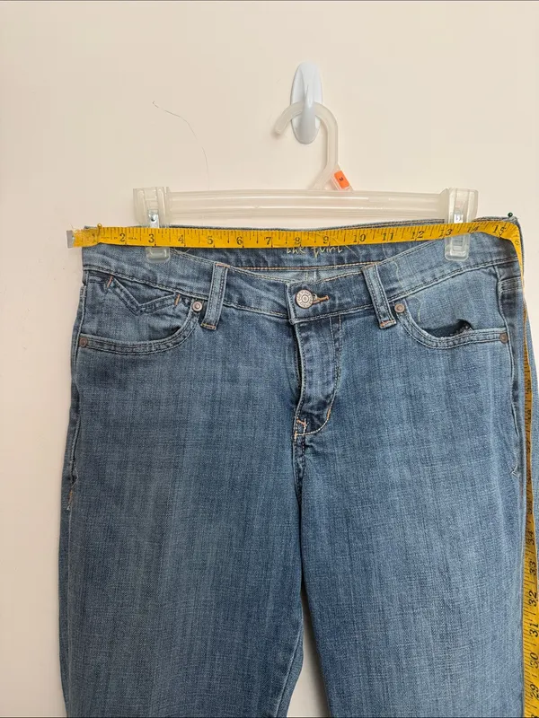 Old Navy Blue Boyfriend Jeans - Mid Wash - Image 5