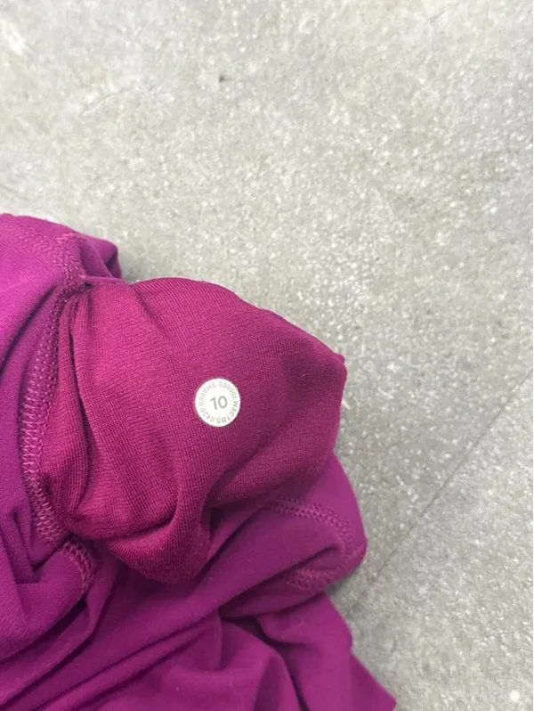 Women’s size 10, Lululemon leggings Purple - Image 6