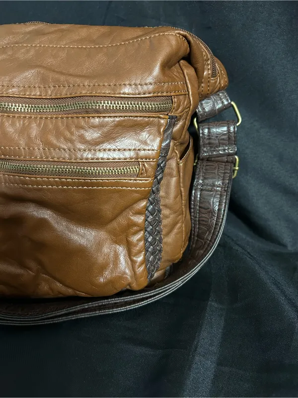 Bueno Women’s Brown Faux Leather Shoulder Bag Purse - Image 4