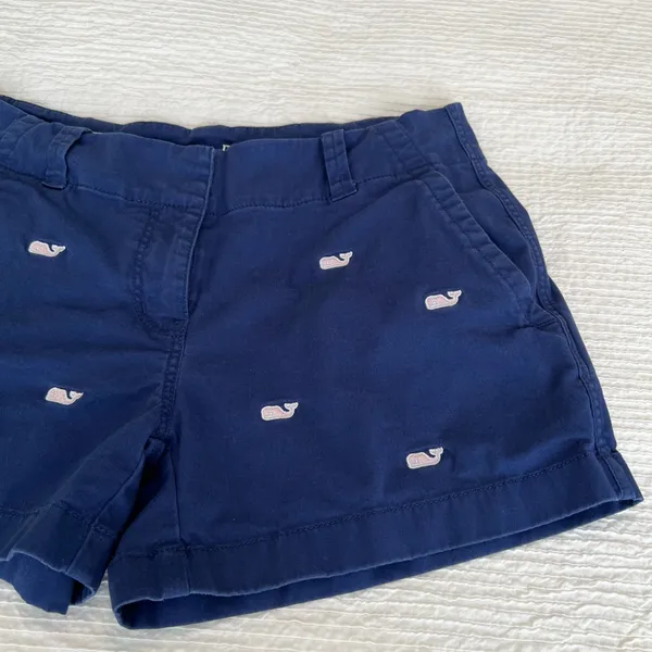 Vineyard Vines navy shorts embroidered whales 2 - Image 6