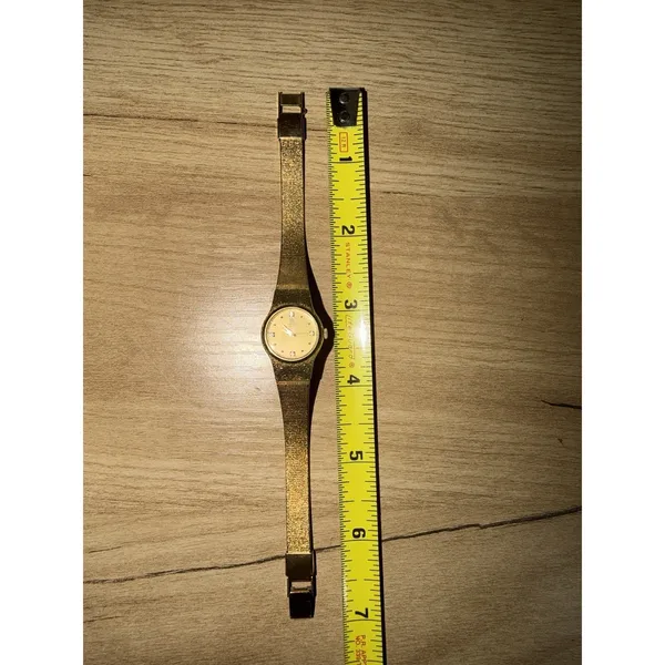 Vintage Seiko Womens Watch 20mm Dial Gold Tone 8Y21-0020‎ Needs New Battery - Image 6