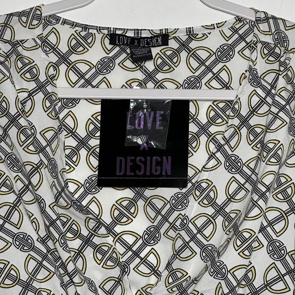 LOVE X DESIGN Geometric Print Cropped Blouse Long Sleeve Women's Size S‎ - Image 6