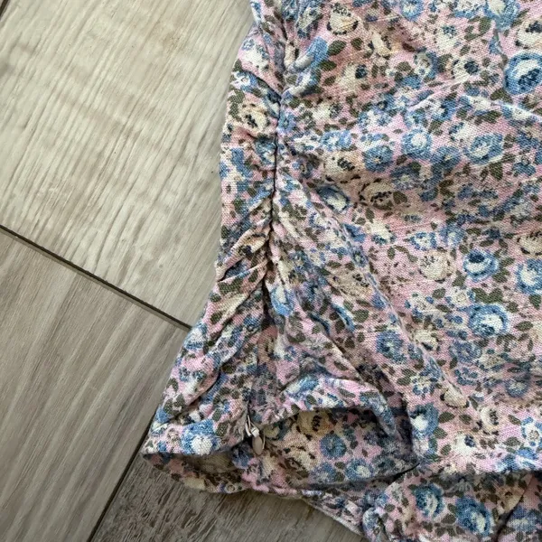 Revolve ASTR the Label Flutter Sleeve Pink and Blue Floral Wrap Blouse women’s medium - Image 10