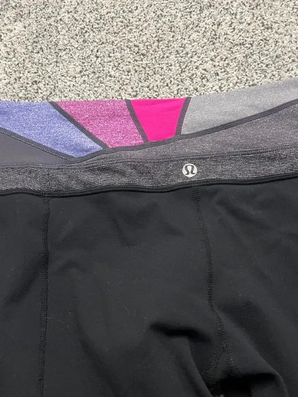 Lululemon reversible Groove cropped pants - Image 2