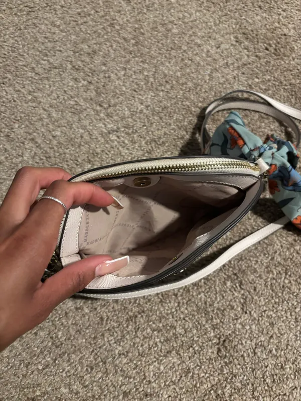 Steve Madden Purse Crossbody Pink - Image 4