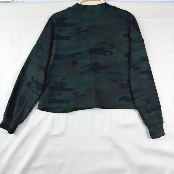 Social Standard by Sanctuary Cardigan Size S Green Camo Cropped Cardigan Utility - Image 3