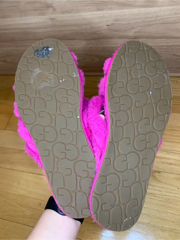 Ugg Scuffita Women's Slippers in Pink - Size 9 - Image 7
