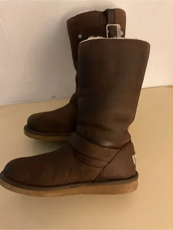 UGG women Brown Leather Shearling biker moto Boots US 6 - Image 11