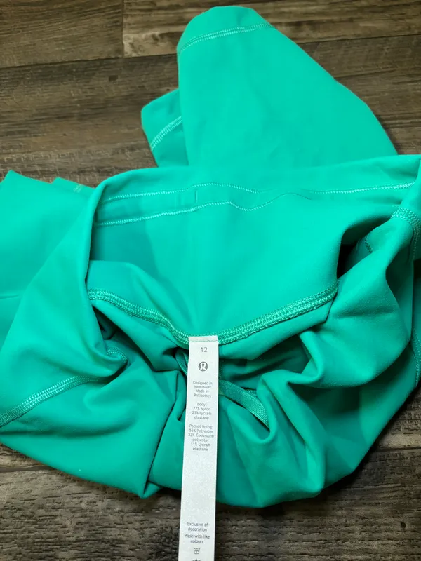 Lululemon Wunder Train Shorts - Image 2