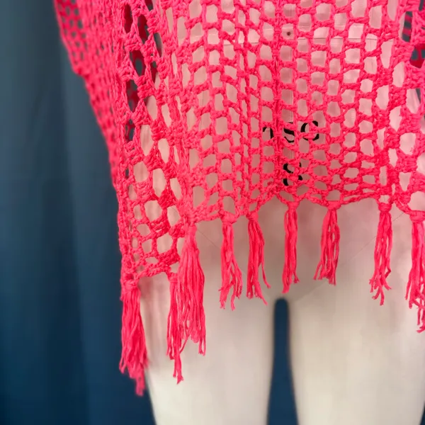 Vintage 70s/80s Coral Crochet Top - Image 3