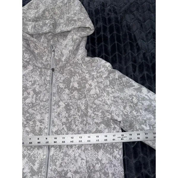 Lululemon Hooded Define Jacket Nulu Hideaway Camo Starlight Size 10 - Image 7