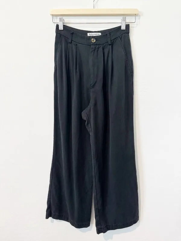 Reformation Petite Mason Pants Size 0 Faded Black Pleated Wide Leg Dark Academia - Image 3