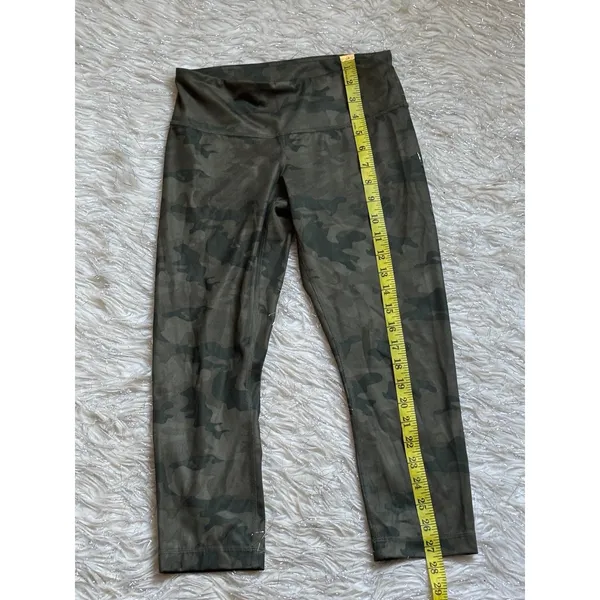 Lululemon Savasana Camo Multi Green Women’s Crop Leggings Size 4 - Image 5