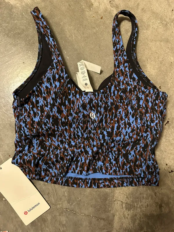 NWT  Align Top 6 - Image 4