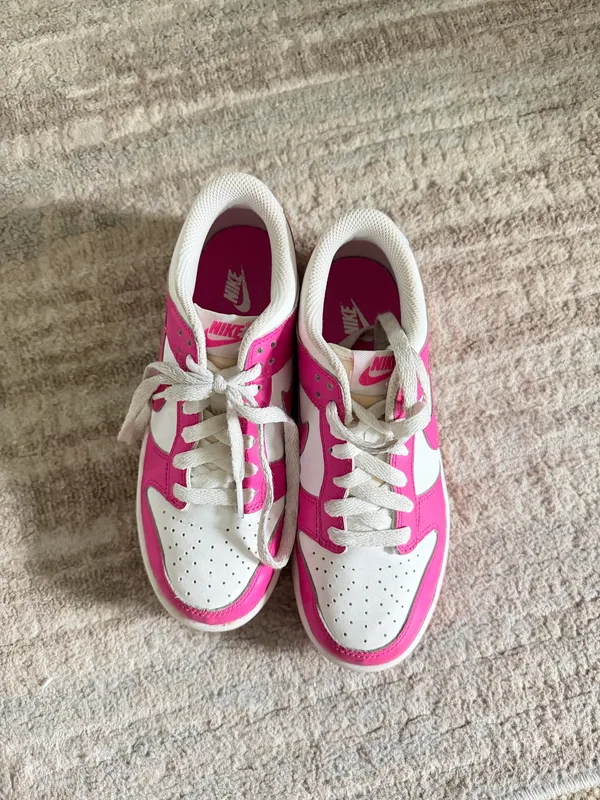Nike Dunk Low Sneakers - Image 3