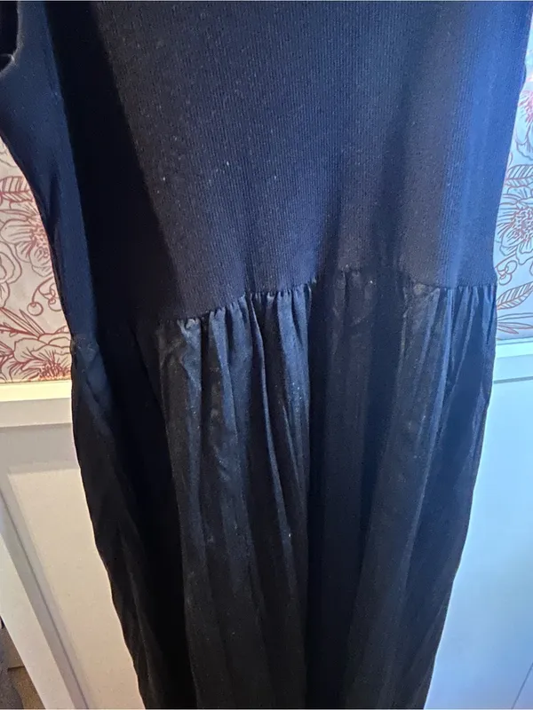 DKNY Black Sleeveless Maxi Dress with Scoop Neck - Image 3