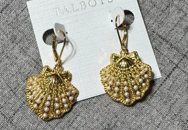 Talbots Gold & Pearl Shell Drop Earrings NWT - Image 3