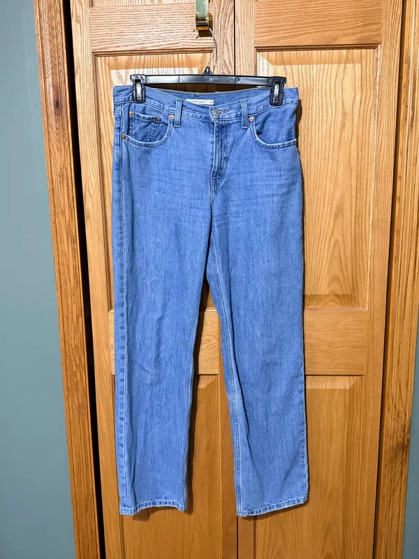 Women’s Levi Jeans - Low Pro Straight - Size 29 - Image 4