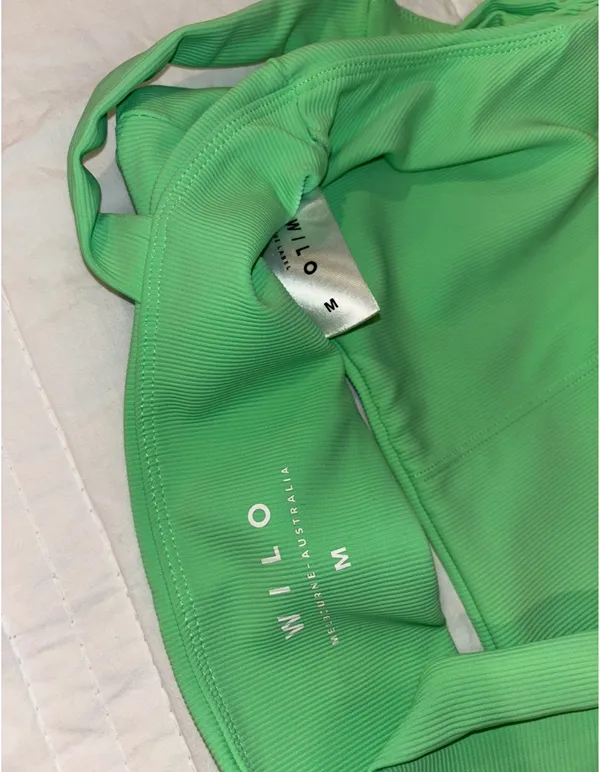 WILO Sports Bra Green Size M - Image 3