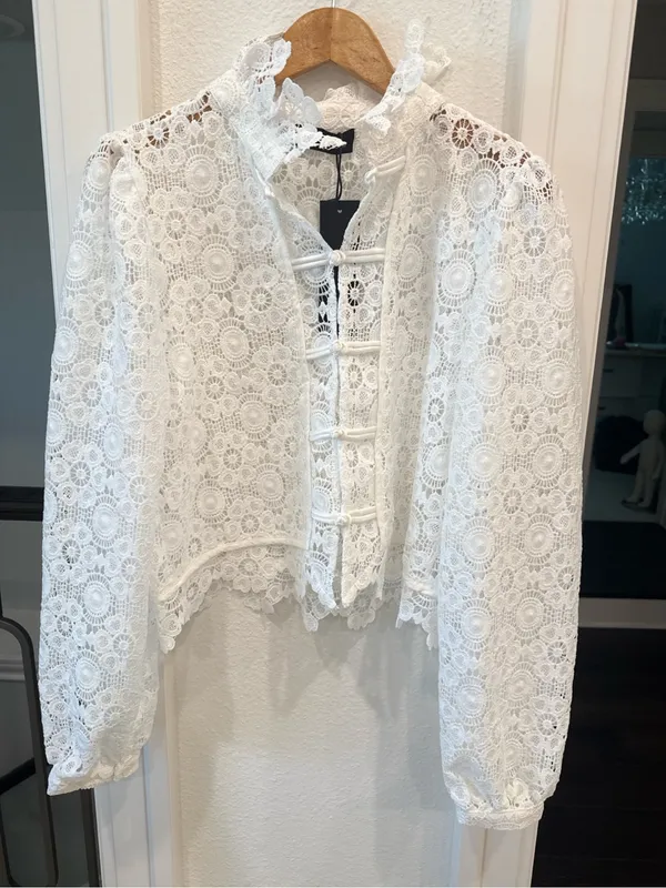 Lioness Overtime Blouse Porcelain White Lace Top NWT Size M - Image 2