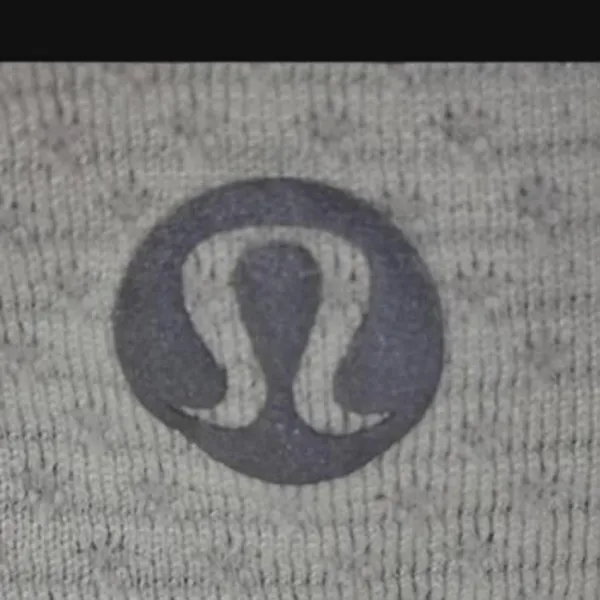 Lululemon Women's Green and White Shirt - Image 3