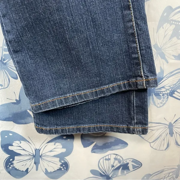 Lucky Brand Blue Straight Leg Jeans Classic Style - Image 5