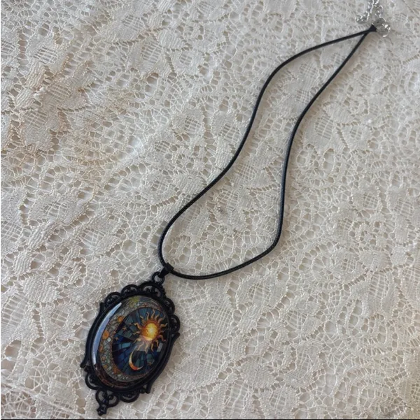 Moon necklace Black - Image 3