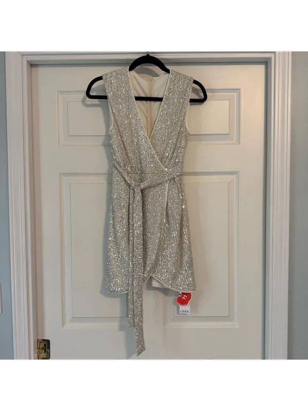 New Women's Cider Dress Size S Silver White Sequin Wrap Mini Party - Image 3