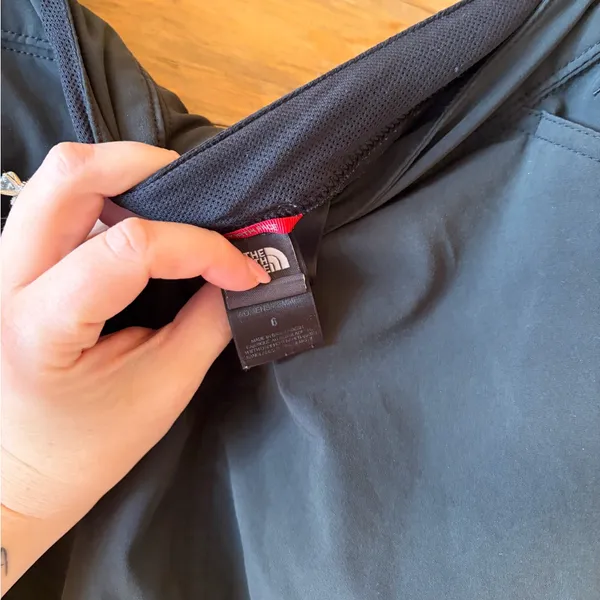The North Face Women’s Skort size 6 - Image 5