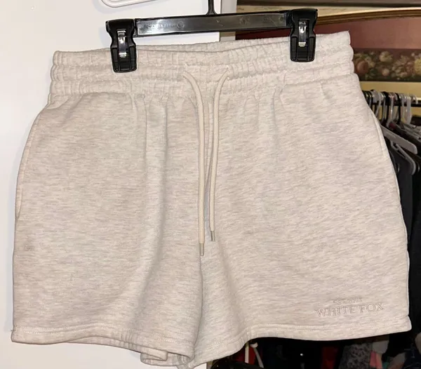 Nwots White Fox heathered gray shorts with pockets size medium - Image 2
