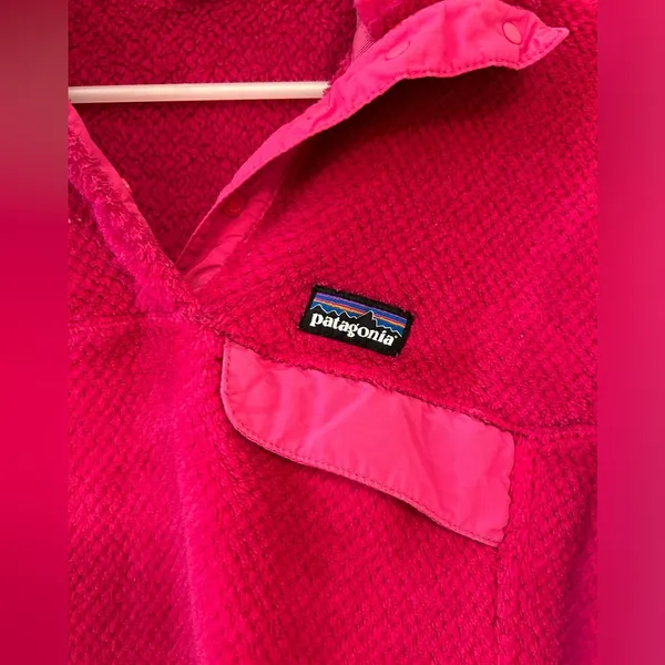 Pink Patagonia Fleece - Image 2