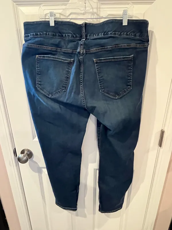 A.n.a. Mid Rise Skinny Jean Size 20W - Image 4
