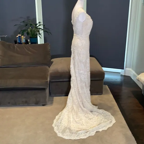 Women’s Bohemian Wedding Dress with Nude Lining Zip Up Back Size 2 NWT - Image 10