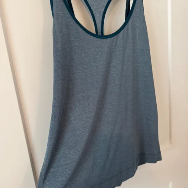 lululemon Tank Top-NO SIZE TAG - Image 2