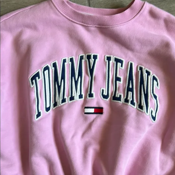 Tommy Hilfiger Pink Crew Neck Sweater - Image 3