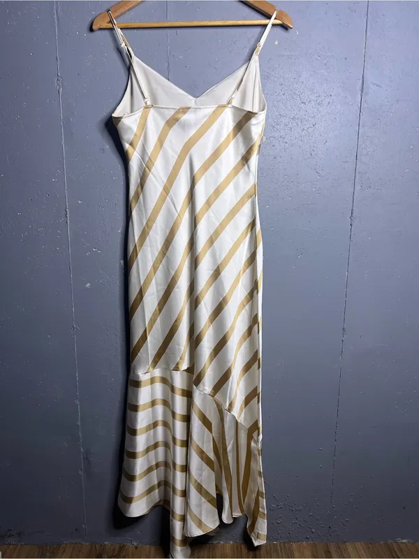 Steve Madden Stripe Pleated Waist Long Sleeve Shirtdress. Size Medium - Image 5