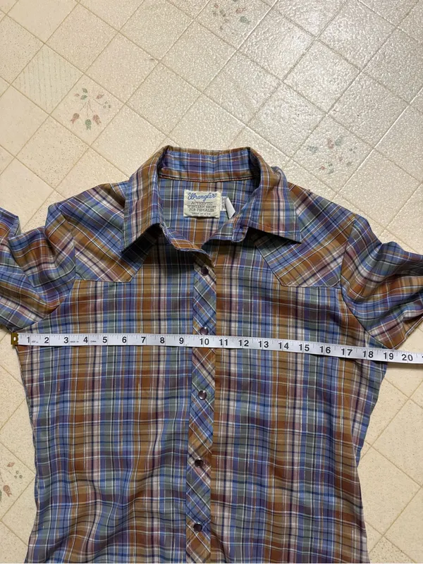 Wrangler 80s Wrangler blue, metallic, brown, and white plaid western shirt - Image 8
