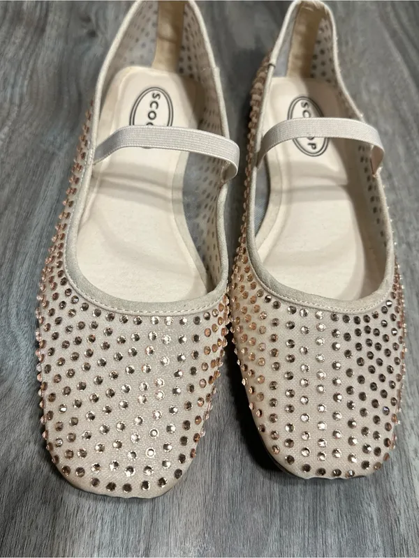 Scoop Embellished Mary Jane Flats in Light Beige - Image 10