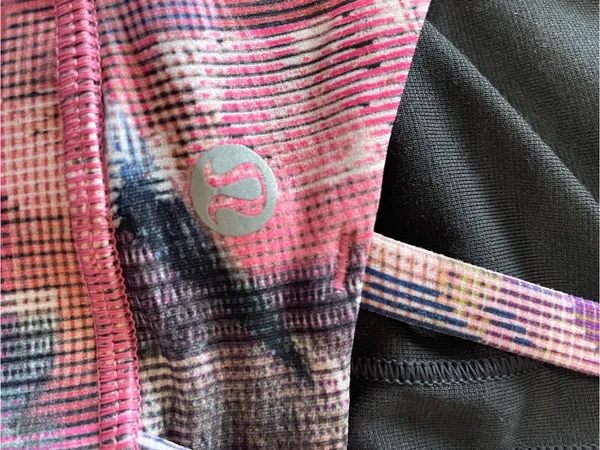 Women's Lululemon size 2 Pink printed Strappy Sports Bra - Image 4