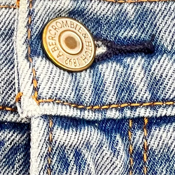 Abercrombie & Fitch High Rise Mom Lt Blue Factory Distressed Cutoff Jean Short - Image 8