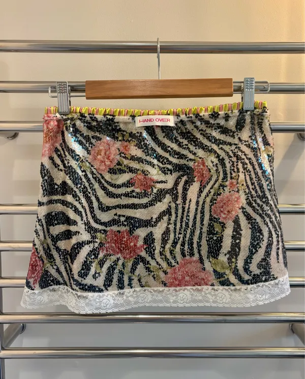 HAND OVER Ralph Skirt in Black & White - Image 7