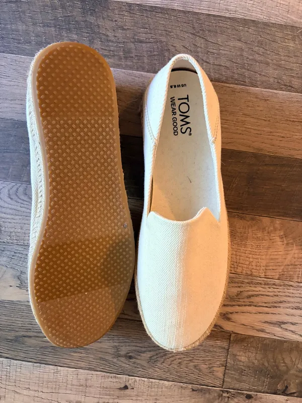 Cream Toms Slip-On - Image 3